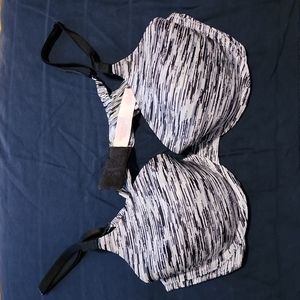 EUC Victoria's Secret bra Perfect Coverage size 36B